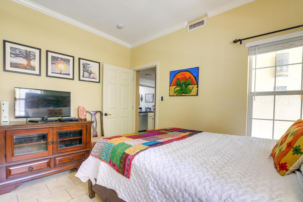 Lakefront Lago Vista Condo With Resort Amenities! Exterior photo